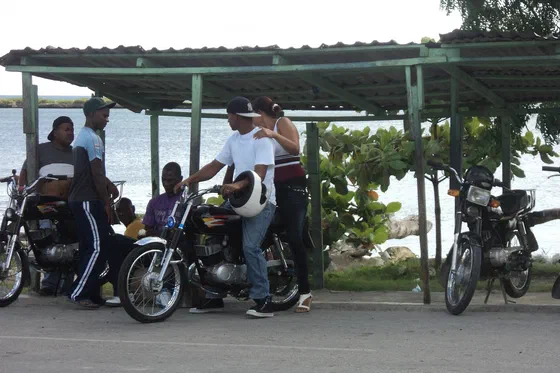 Imagen de archivo: Parada de motoconchos.