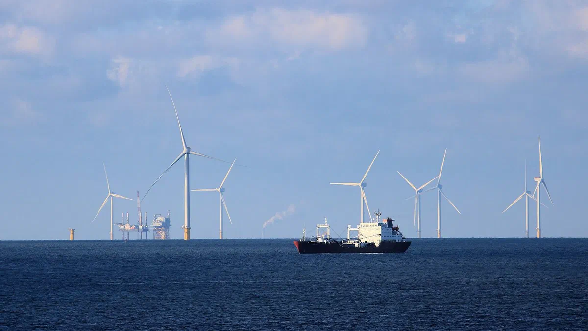 Un buque petrolero navega en el mar del Norte.