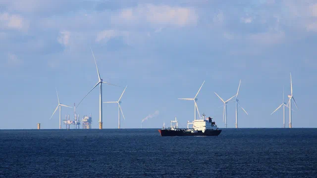 Un buque petrolero navega en el mar del Norte.